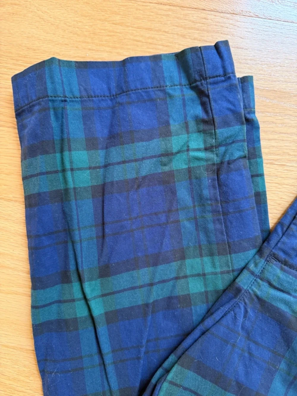 Vineyard Vines Boys size 8Navy + Green Plaid Pants